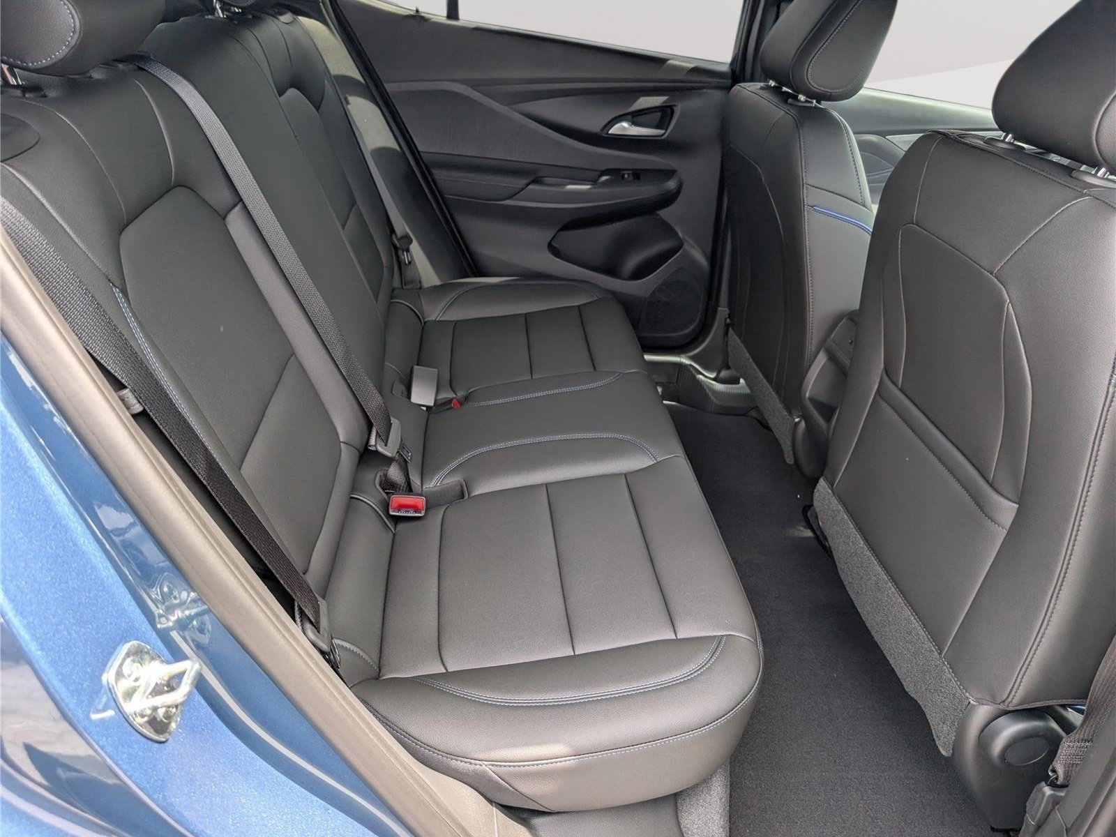 New 2026 Buick Envista Sport Touring w/ Convenience II Package FWD image 8
