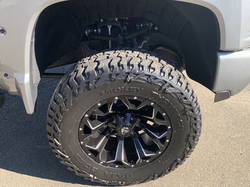 New 2025 Chevrolet Silverado 2500 LTZ w/ LTZ Premium Package AWD/4WD image 36