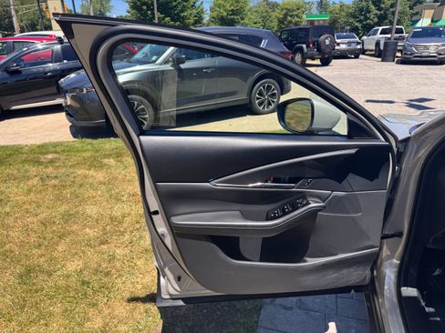 Certified 2024 MAZDA CX-30 AWD 2.5 S w/ Preferred Package image 22