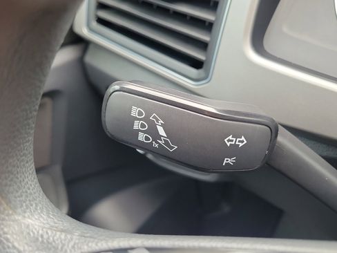 Used 2019 Volkswagen Atlas S FWD image 27