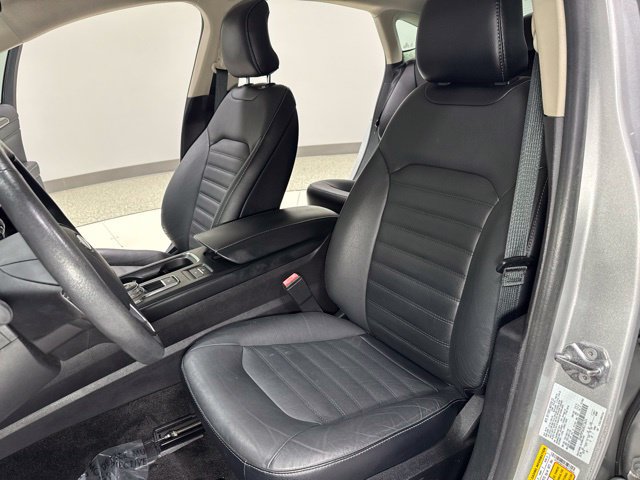 Used 2018 Ford Fusion Energi SE FWD image 13