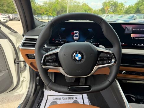 Used 2025 BMW 330i Sedan w/ Convenience Package RWD image 17