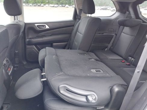 Used 2018 Nissan Pathfinder S FWD image 4