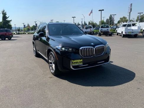 Used 2024 BMW X5 xDrive40i w/ Premium Package AWD/4WD image 10