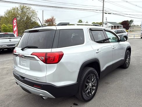 Used 2017 GMC Acadia SLT AWD/4WD image 11