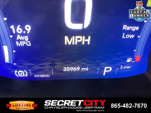 Used 2024 Jeep Wrangler Unlimited w/ Convenience Group AWD/4WD image 18