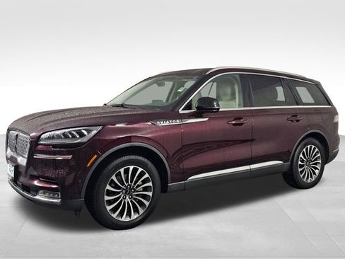 Used 2020 Lincoln Aviator Reserve w/ Equipment Group 201A image 3