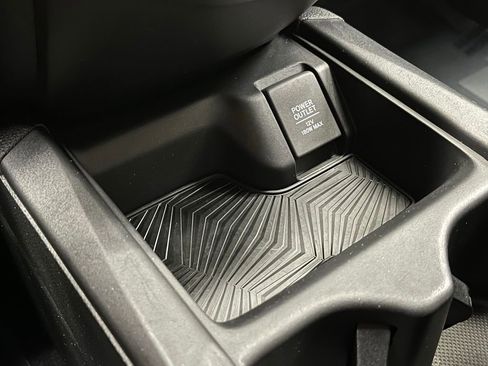 Used 2018 Honda CR-V Touring image 12