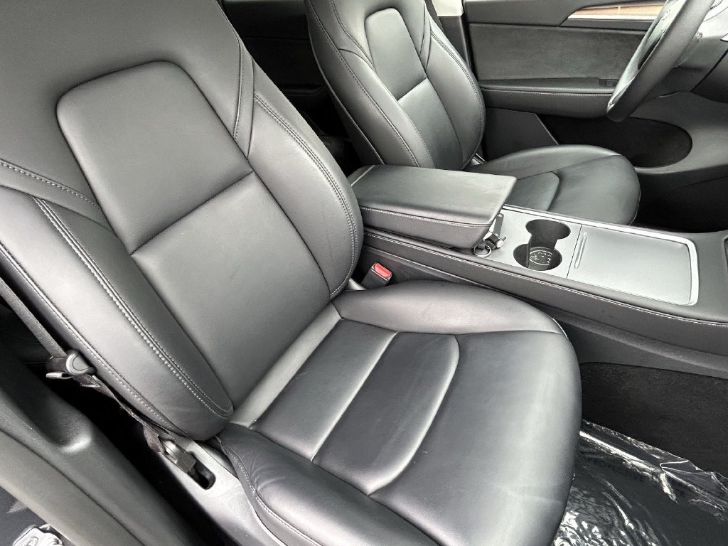 Used 2023 Tesla Model Y 2WD image 10