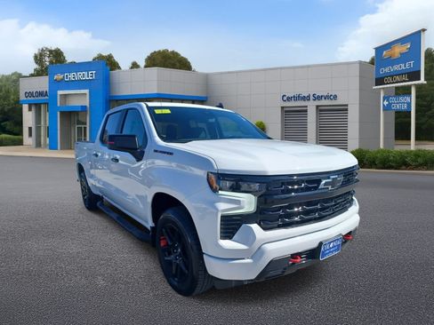 Used 2024 Chevrolet Silverado 1500 RST w/ Redline Edition AWD/4WD image 2