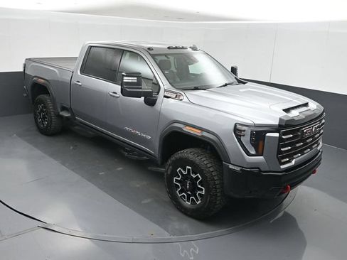 Used 2025 GMC Sierra 2500 AT4X AWD/4WD image 29