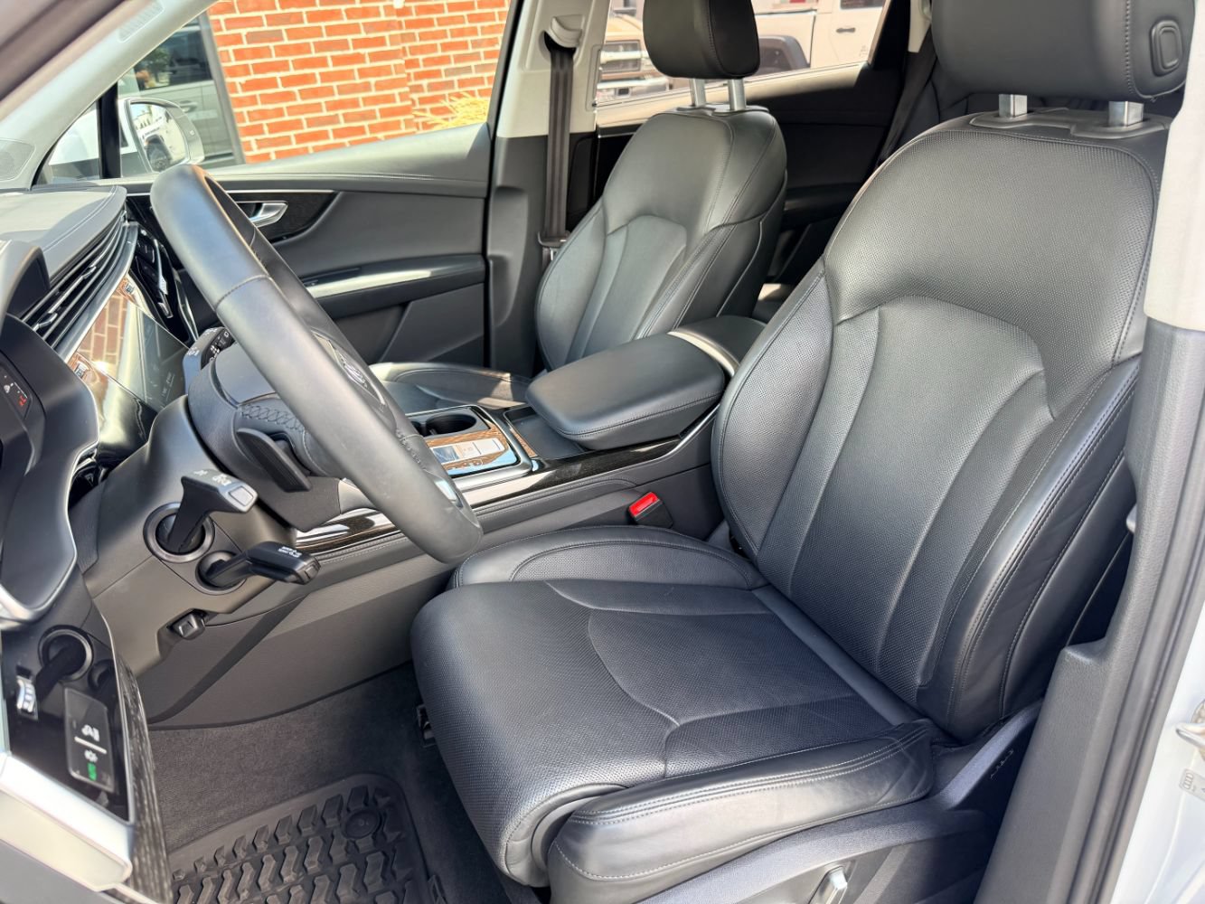 Used 2023 Audi Q7 3.0T Prestige w/ Prestige Package AWD/4WD image 20