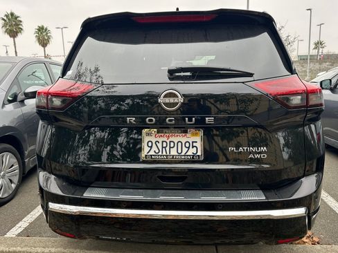 Certified 2024 Nissan Rogue Platinum w/ Platinum Premium Package image 4