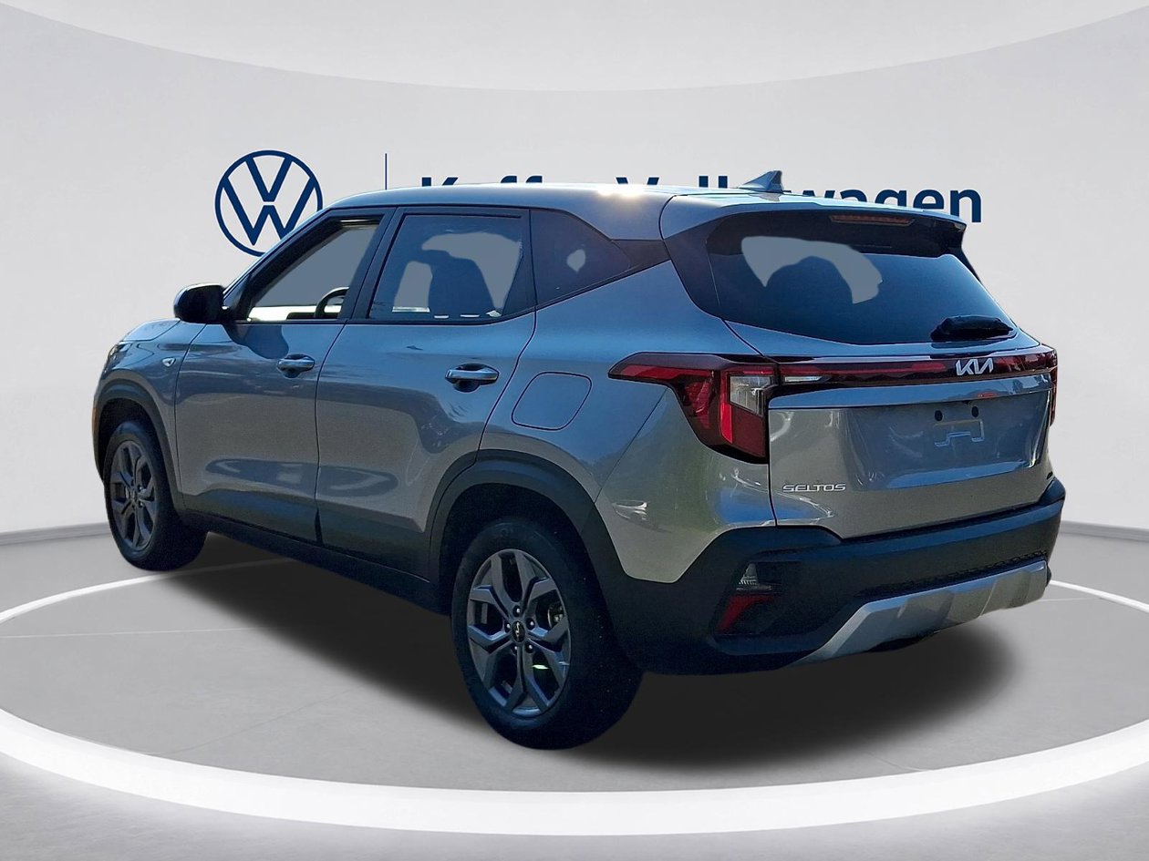 Used 2026 Kia Seltos LX AWD/4WD image 4