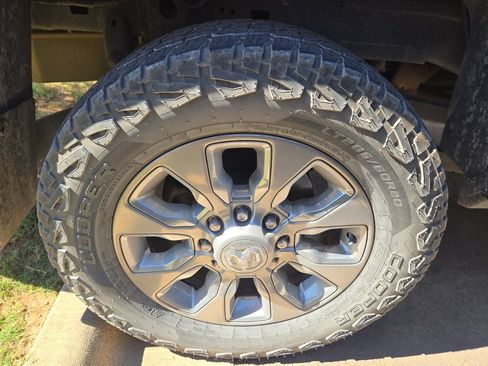 Used 2024 RAM 2500 Laramie w/ Protection Group AWD/4WD image 5