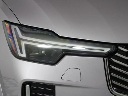 Certified 2026 Volvo XC90 B6 Plus w/ Protection Package Premier AWD/4WD image 26