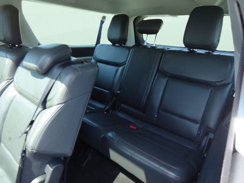 Used 2025 Ford Expedition Max Active AWD/4WD image 32