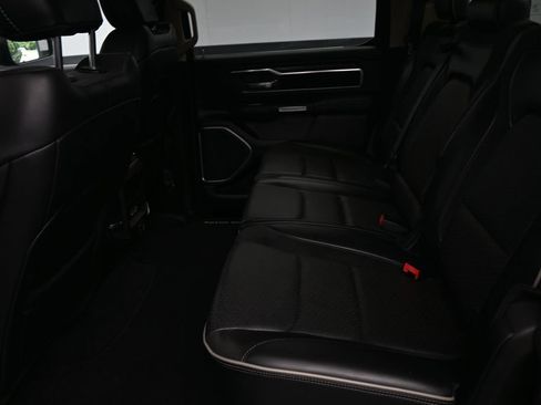 Used 2019 RAM 1500 Laramie AWD/4WD image 13