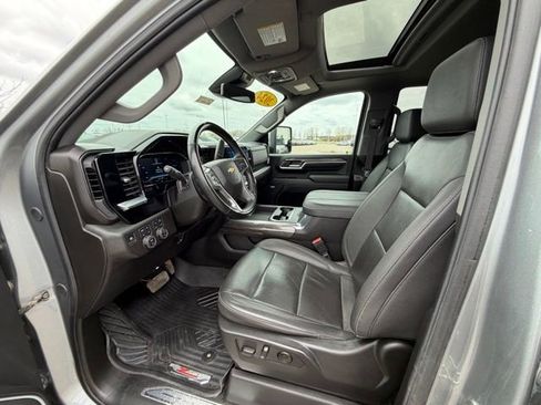 Used 2024 Chevrolet Silverado 2500 LTZ w/ LTZ Plus Package AWD/4WD image 16