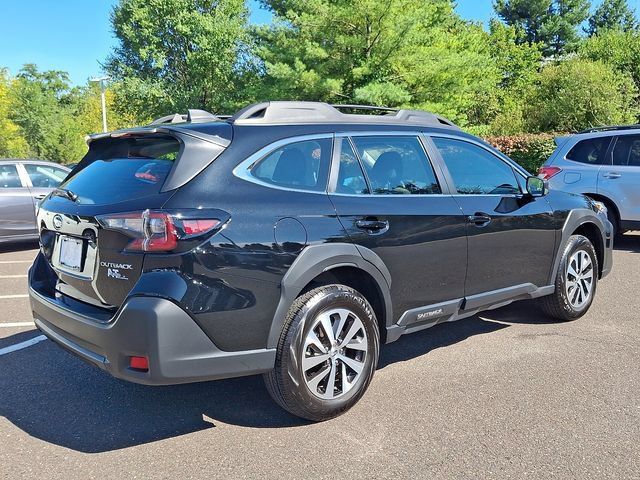 Certified 2025 Subaru Outback AWD/4WD image 6