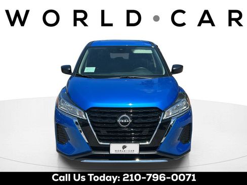 Certified 2025 Nissan Kicks Play S FWD image 8