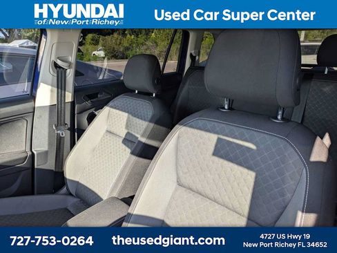 Used 2021 Volkswagen Tiguan S FWD image 3