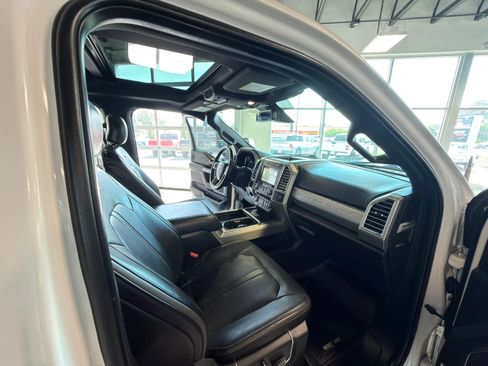 Used 2017 Ford F350 Platinum w/ Platinum Ultimate Package AWD/4WD image 18