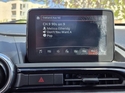 Used 2019 MAZDA MX-5 Miata RF Grand Touring image 29