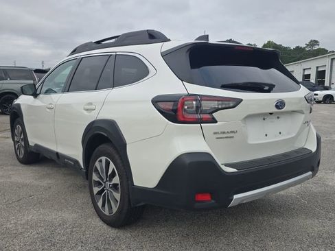 Used 2024 Subaru Outback Limited XT image 3