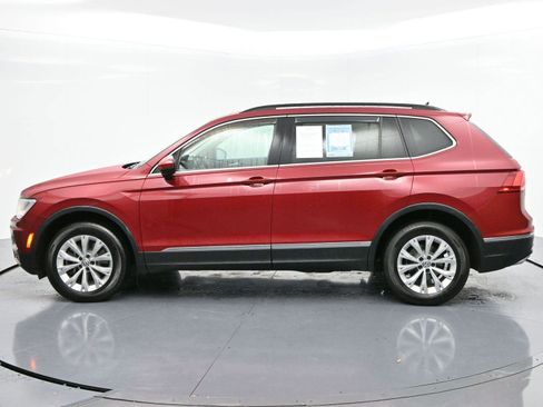 Used 2018 Volkswagen Tiguan SE w/ Panoramic Sunroof Package image 4