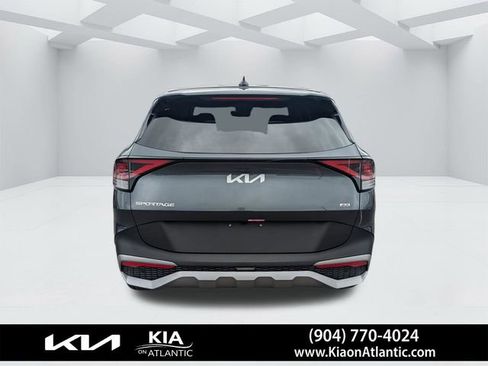 Used 2025 Kia Sportage LX AWD/4WD image 4