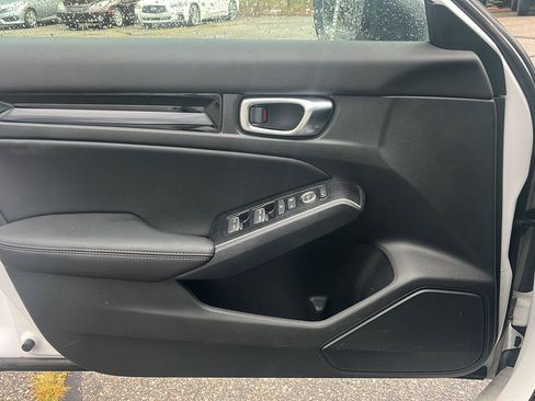 Used 2025 Honda Civic Sport Touring image 6