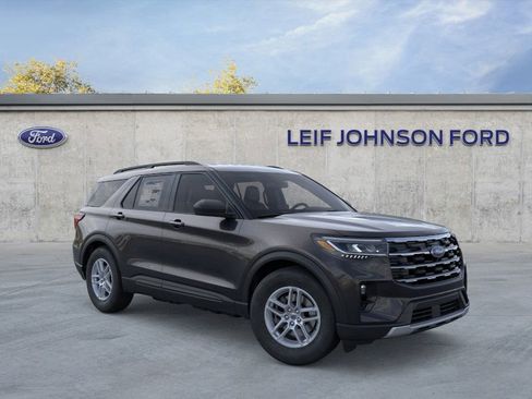 New 2026 Ford Explorer Active w/ Active Comfort Package image 7