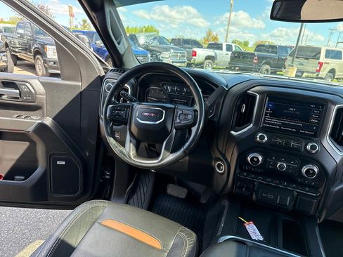 Used 2020 GMC Sierra 2500 AT4 w/ AT4 Preferred Package AWD/4WD image 31