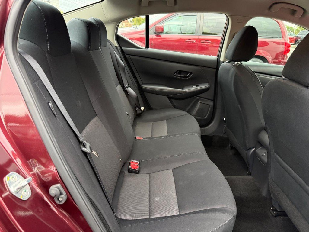 Used 2024 Nissan Sentra SV FWD image 7