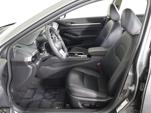 Used 2023 Nissan Altima 2.5 SL FWD image 32