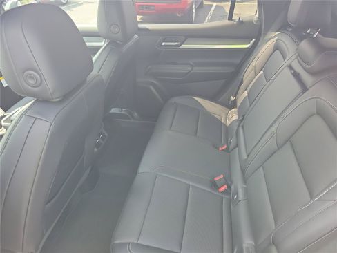 New 2027 GMC Terrain Elevation w/ Elevation Premium Package AWD/4WD image 15