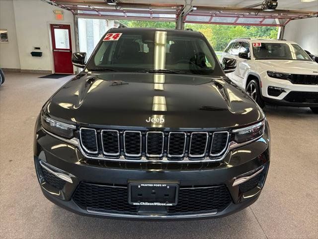 Certified 2024 Jeep Grand Cherokee Limited AWD/4WD image 2
