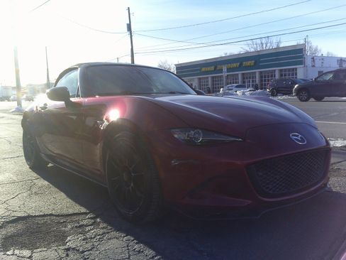 Used 2020 MAZDA MX-5 Miata Club w/ Brembo/BBS Recaro Package image 7