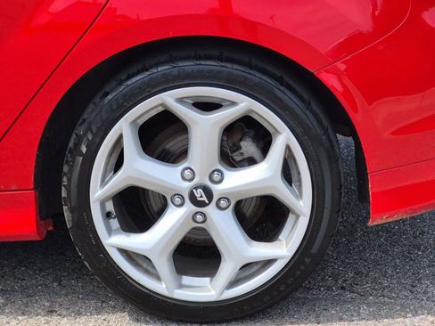 Used 2014 Ford Focus ST w/ Equipment Group 202A FWD image 14