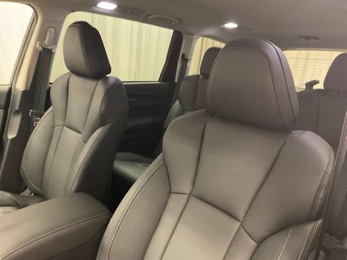 New 2026 Subaru Ascent Premium AWD/4WD image 9