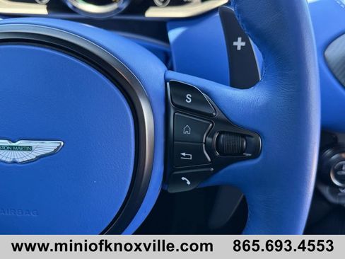Used 2023 Aston Martin V8 Vantage Coupe RWD image 24