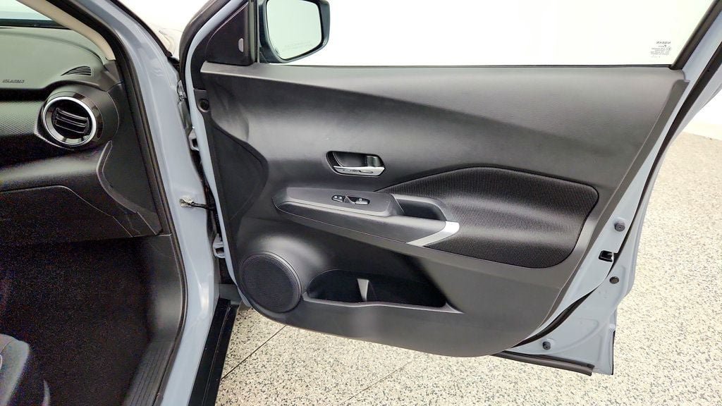 Used 2024 Nissan Kicks SV FWD image 24