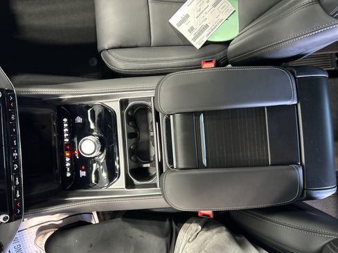 New 2026 Jeep Grand Wagoneer Summit w/ Rear Seat Video Group I AWD/4WD image 14