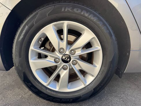 Used 2016 Kia Optima LX FWD image 10