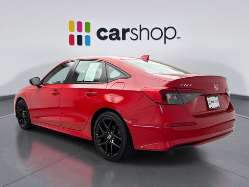 Used 2023 Honda Civic Sport image 3
