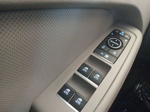 Used 2015 Hyundai Genesis 3.8 w/ Option Group 04 RWD image 17