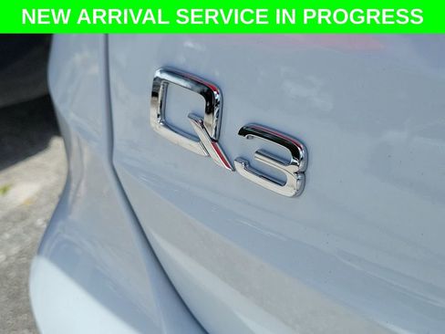 Used 2025 Audi Q3 2.0T Premium w/ Convenience Package image 6