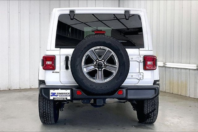 Used 2021 Jeep Wrangler Unlimited Sahara AWD/4WD image 4