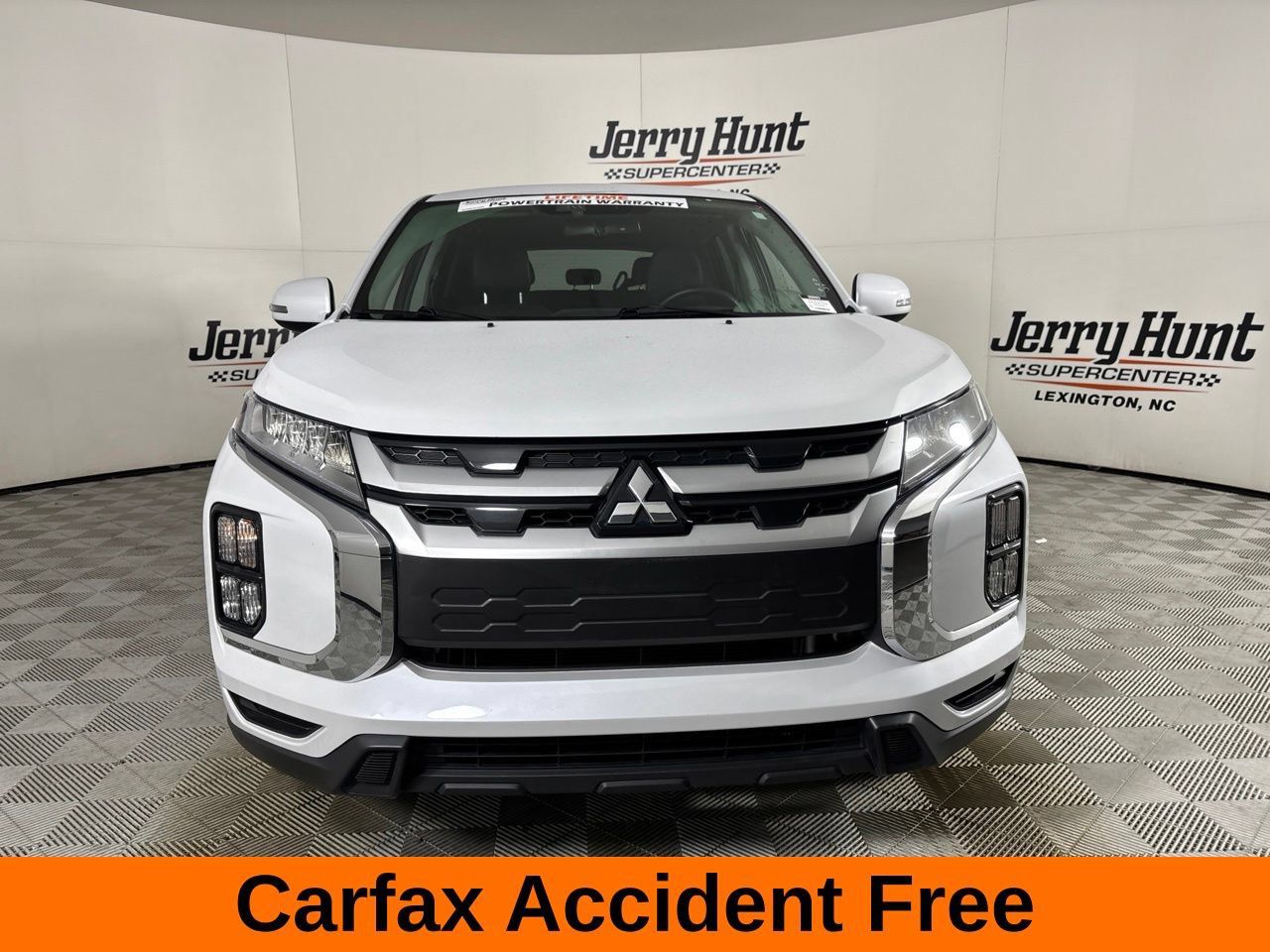 Used 2024 Mitsubishi Outlander Sport SE AWD/4WD image 3